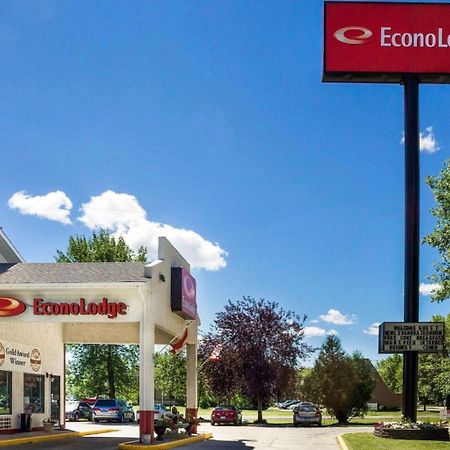 Econo Lodge Grand Forks Zewnętrze zdjęcie