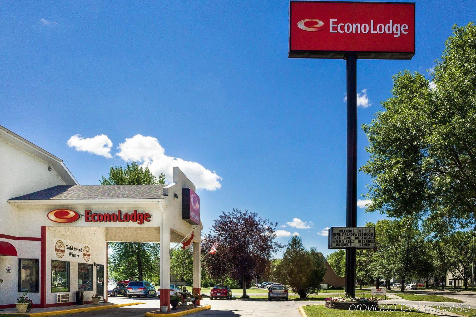 Econo Lodge Grand Forks Zewnętrze zdjęcie