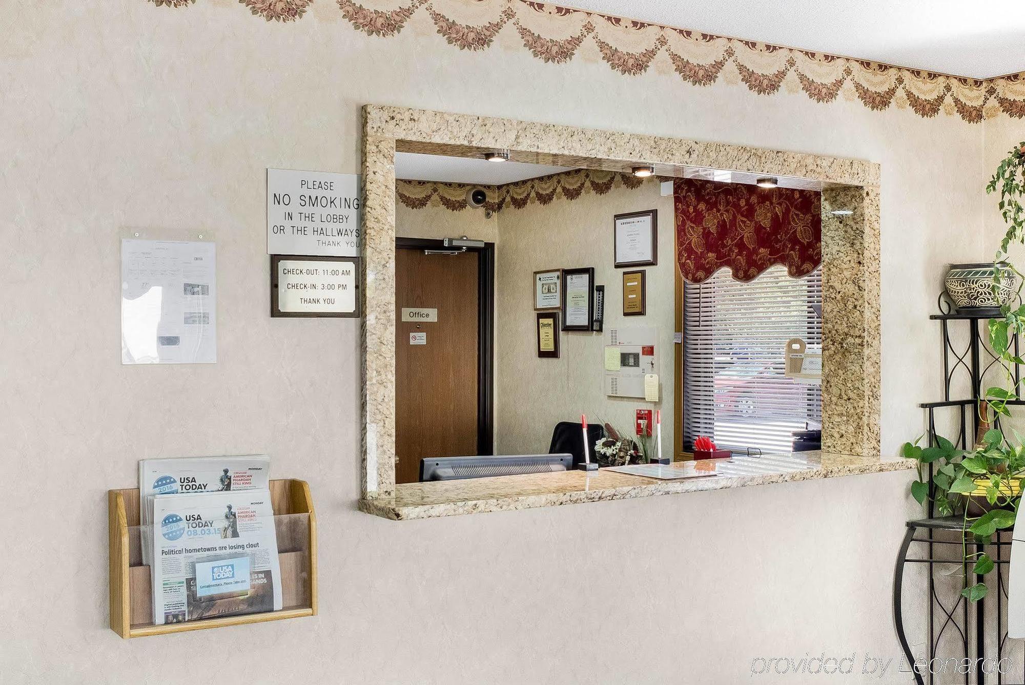 Econo Lodge Grand Forks Zewnętrze zdjęcie
