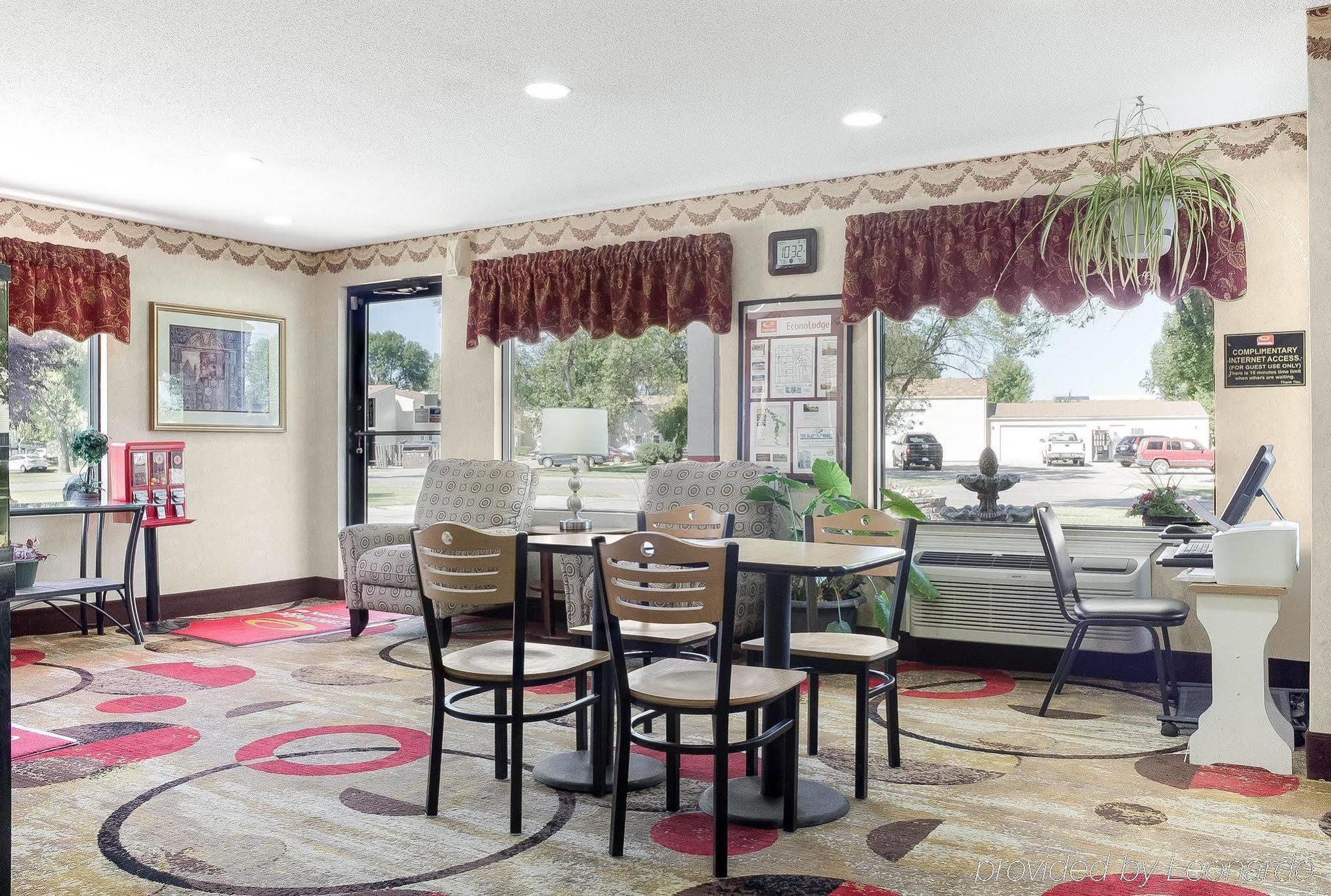 Econo Lodge Grand Forks Zewnętrze zdjęcie