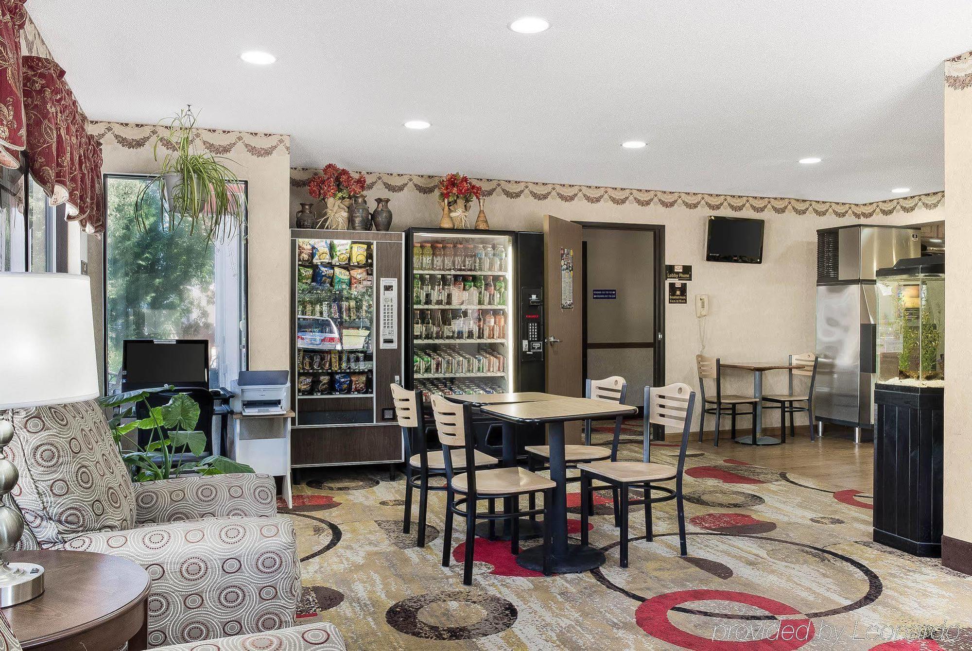 Econo Lodge Grand Forks Zewnętrze zdjęcie