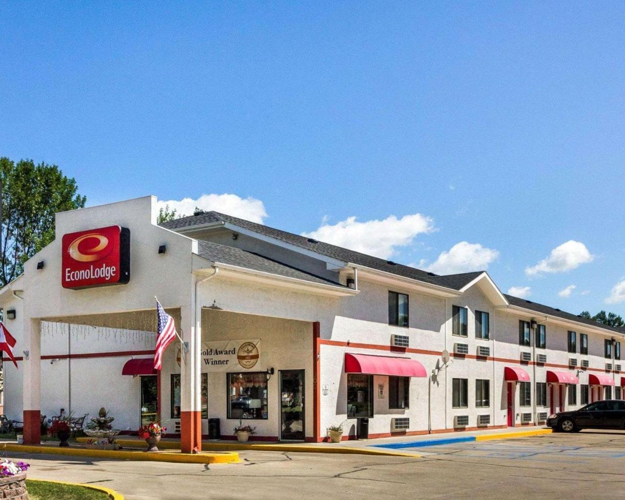 Econo Lodge Grand Forks Zewnętrze zdjęcie